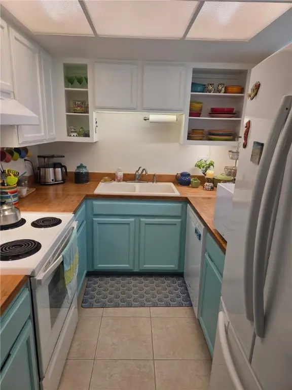 1901 Indian River Boulevard #207B, Vero Beach, FL 32960 - Image #2