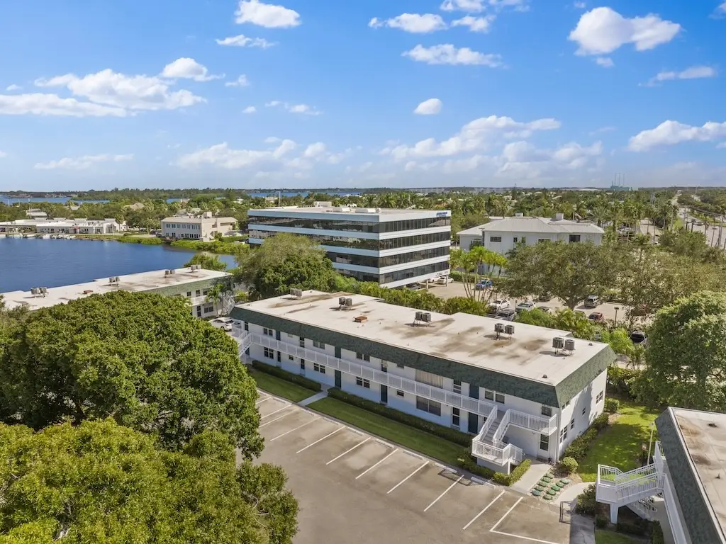 2800 Indian River Boulevard #S8, Vero Beach, FL 32960 - Image #1