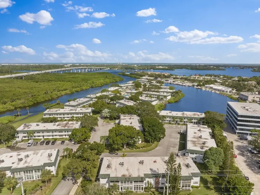 2800 Indian River Boulevard #S8, Vero Beach, FL 32960 - Image #2