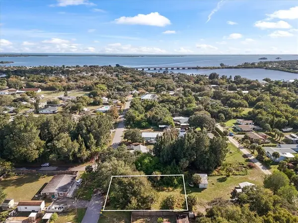 3725 Palm Avenue, Sebastian, FL 32976