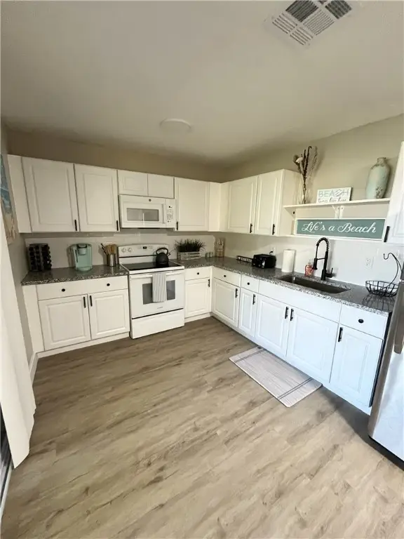 108 Flint Street #A&B, Sebastian, FL 32958 - Image #3