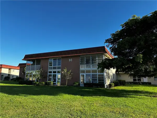 93 Spring Lake Drive #202, Vero Beach, FL 32962