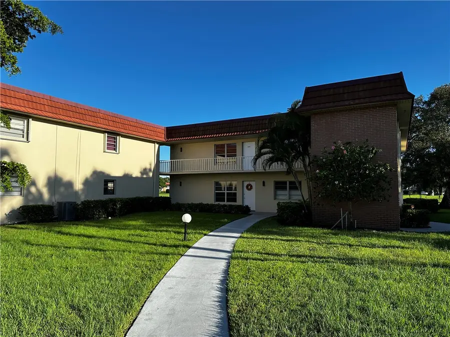 93 Spring Lake Drive #202, Vero Beach, FL 32962 - Image #2