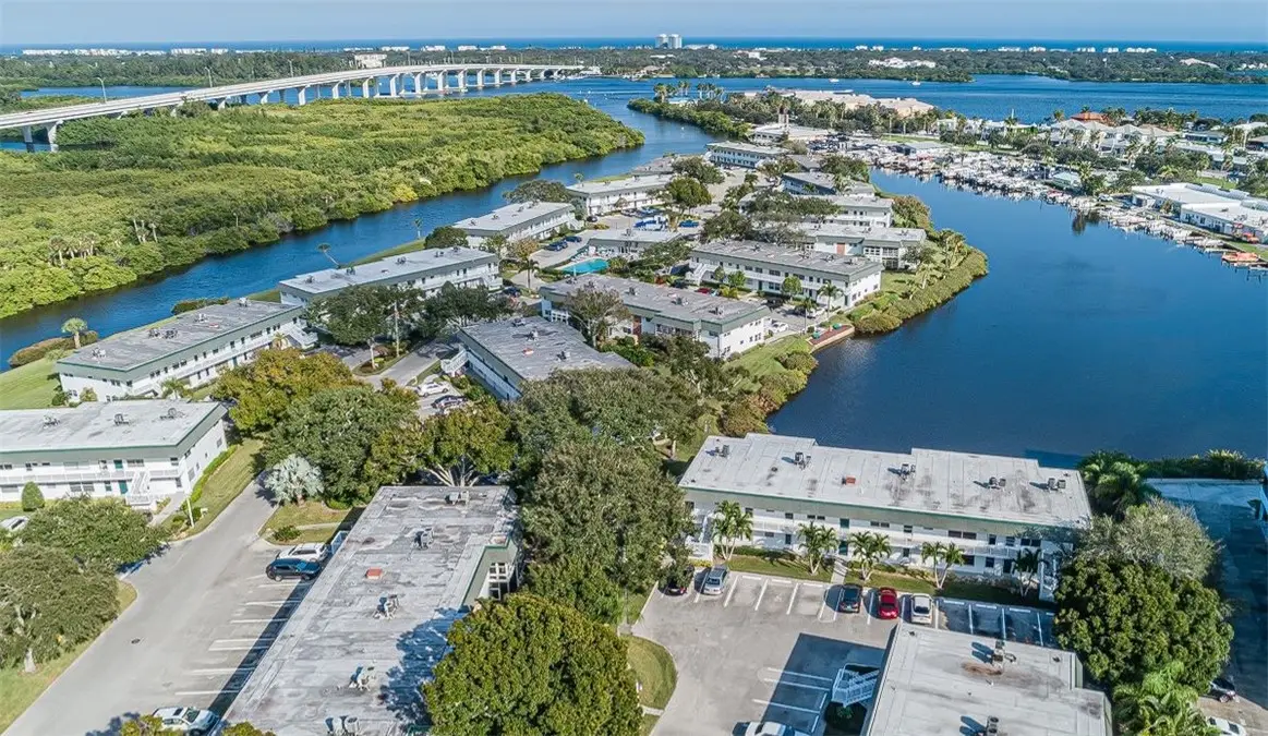 2800 Indian River Boulevard #4R, Vero Beach, FL 32960 - #1