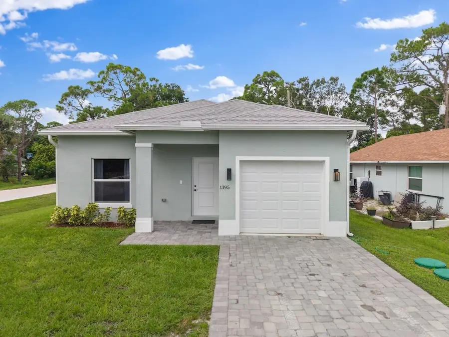 1395 17th Court Sw, Vero Beach, FL 32962 - Image #2
