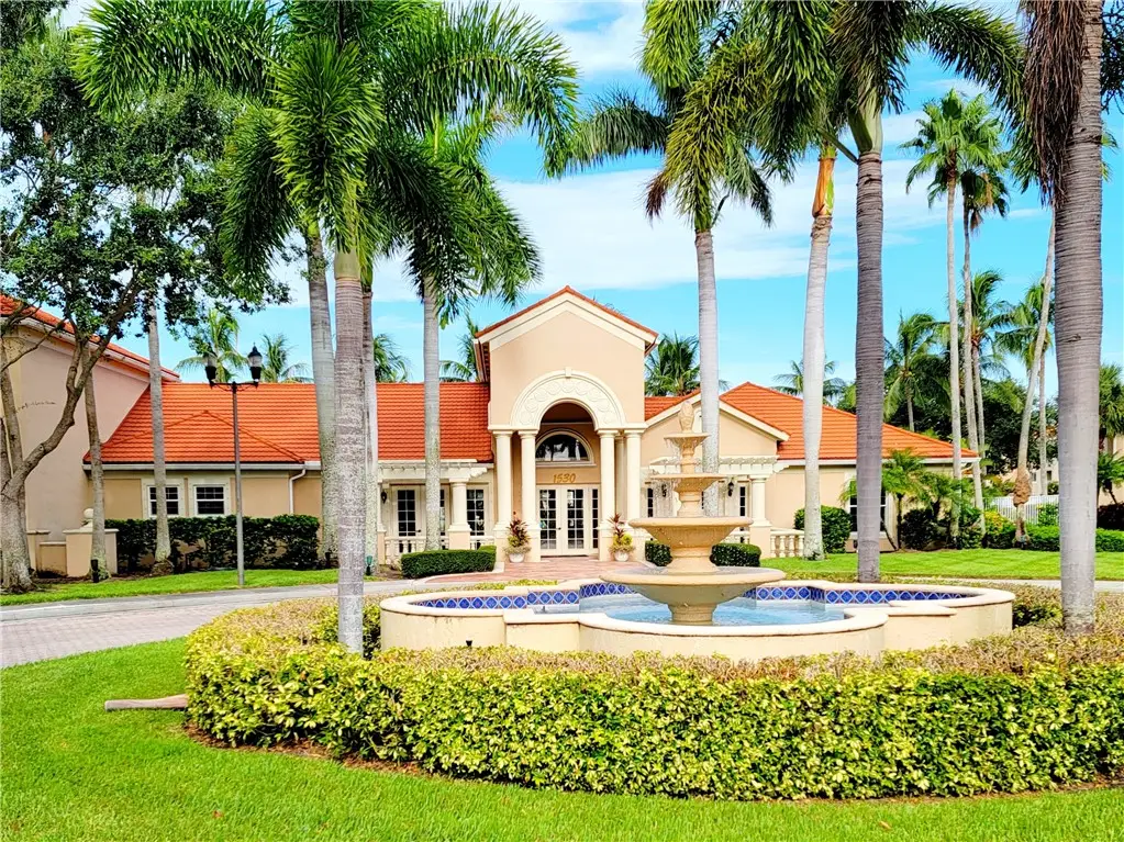 1590 S 42nd Circle #303, Vero Beach, FL 32967 - Image #1