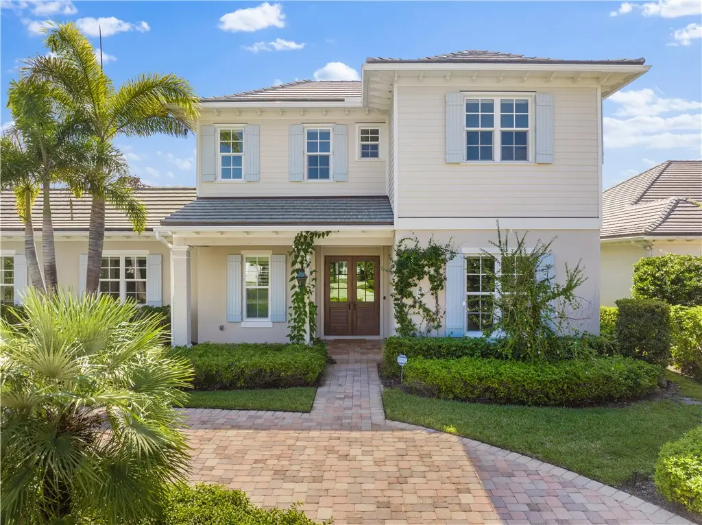 221 Palm Island Lane, Vero Beach, FL 32963 - Image #1