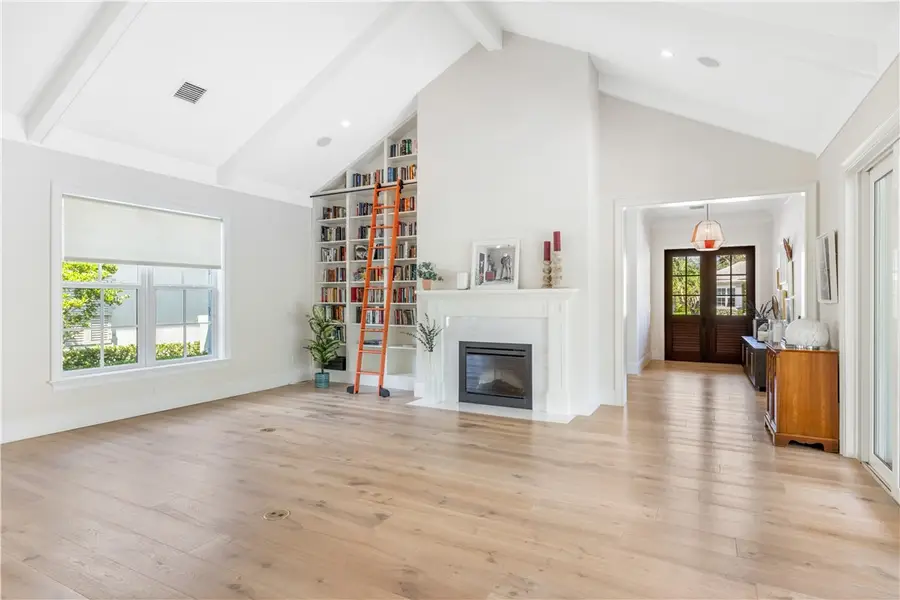 221 Palm Island Lane, Vero Beach, FL 32963 - Image #2