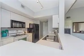 1670 N 42nd Circle #202, Vero Beach, FL 32967 - Image #2