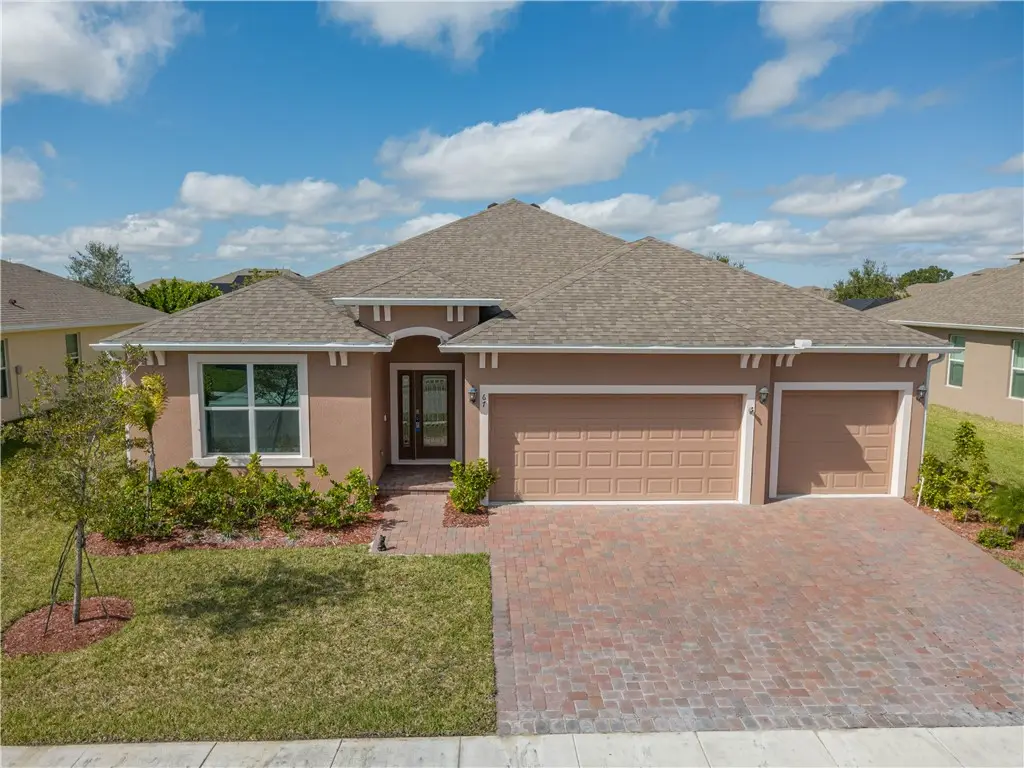 67 52nd Square, Vero Beach, FL 32968 - Image #1