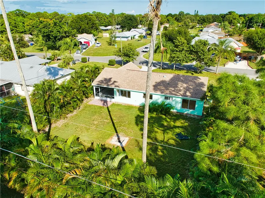 2365 11th Court Sw, Vero Beach, FL 32962 - Image #3