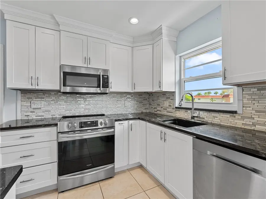 5 Vista Palm Lane #207, Vero Beach, FL 32962 - Image #2