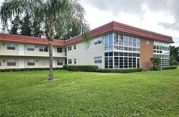 22 Pine Arbor Lane #206, Vero Beach, FL 32962