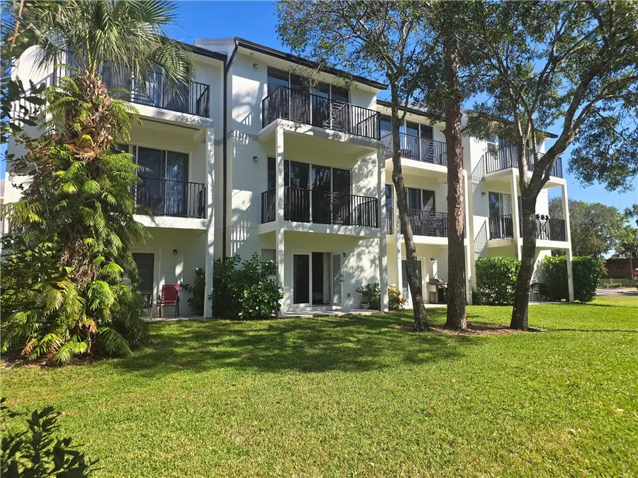 1615 42nd Square #103, Vero Beach, FL 32960 - Image #2