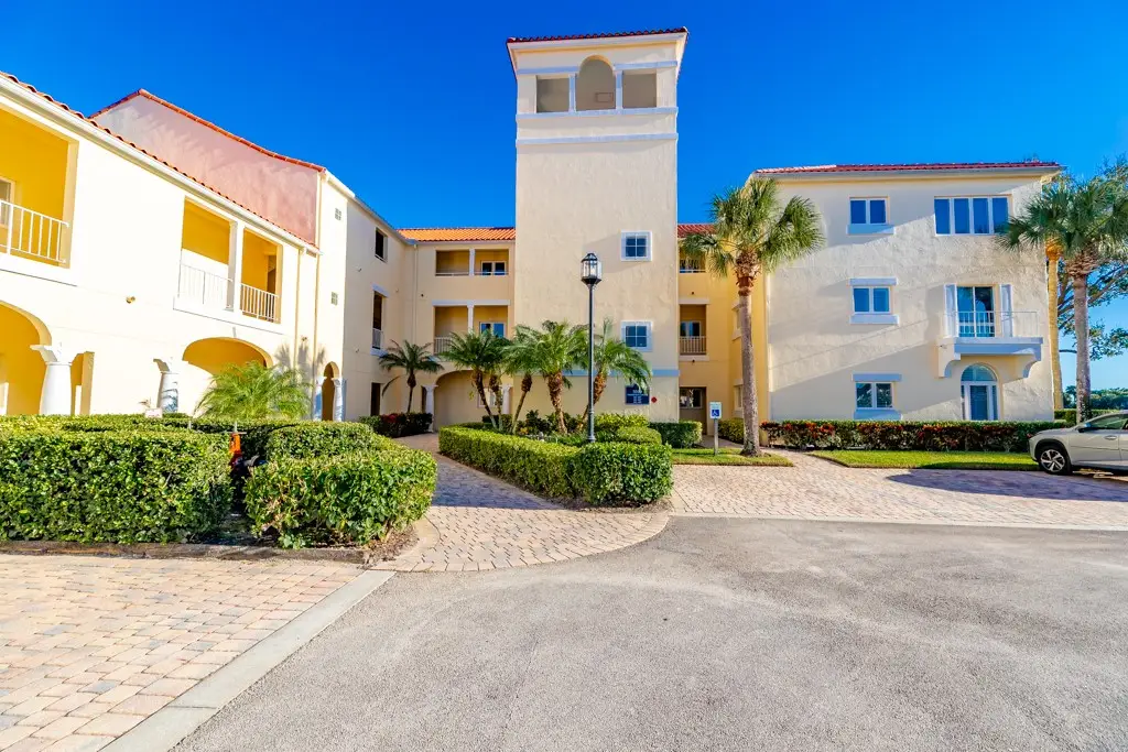5010 Harmony Circle #106, Vero Beach, FL 32967 - Image #1