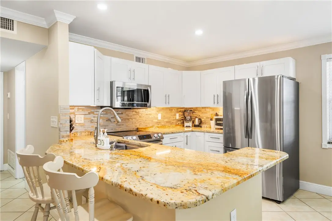 2800 Indian River Boulevard #1Q, Vero Beach, FL 32960 - Image #1