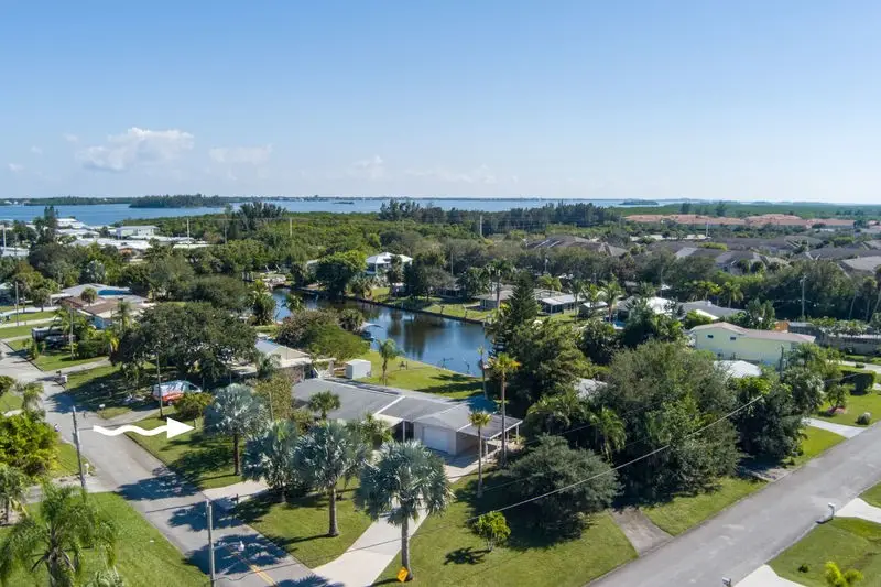 281 14th Place, Vero Beach, FL 32960 - Image #1