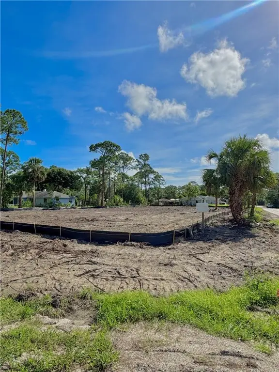 8106 92nd Avenue, Vero Beach, FL 32967 - Image #2