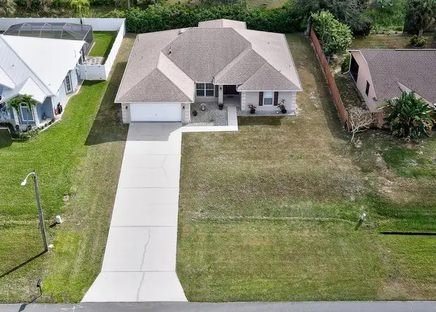 444 S Tulip Drive, Sebastian, FL 32958 - Image #2