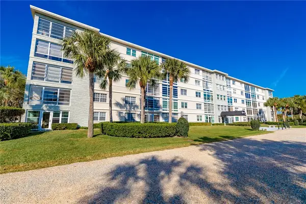 2333 Indian River Boulevard #108, Vero Beach, FL 32960