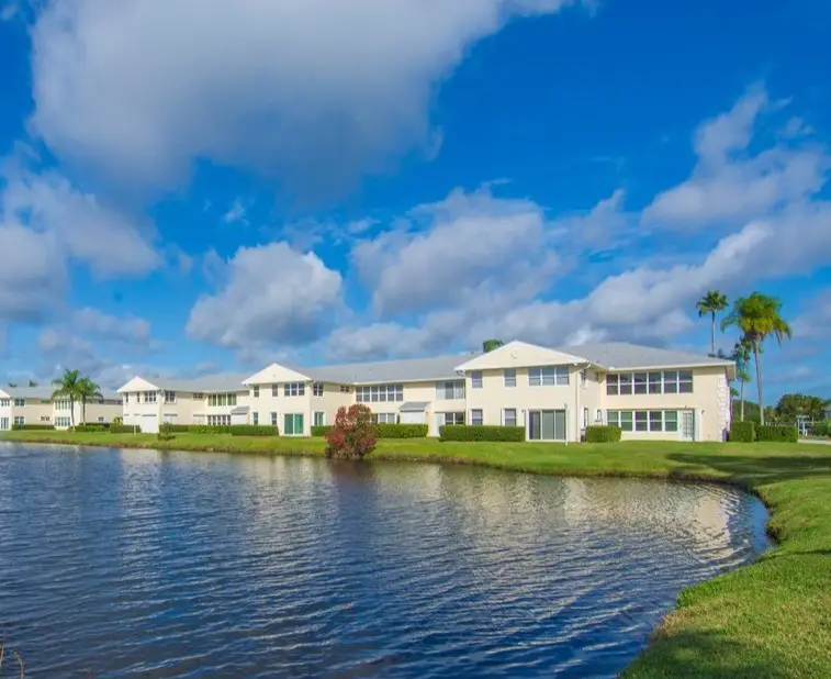 675 W Lake Jasmine Circle #208, Vero Beach, FL 32962 - #3