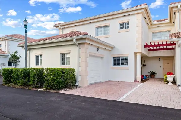 512 7th Square #101, Vero Beach, FL 32962