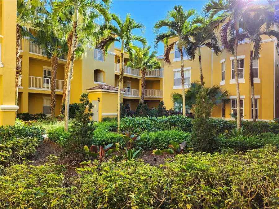 5045 Fairways Circle #D201, Vero Beach, FL 32967 - #2