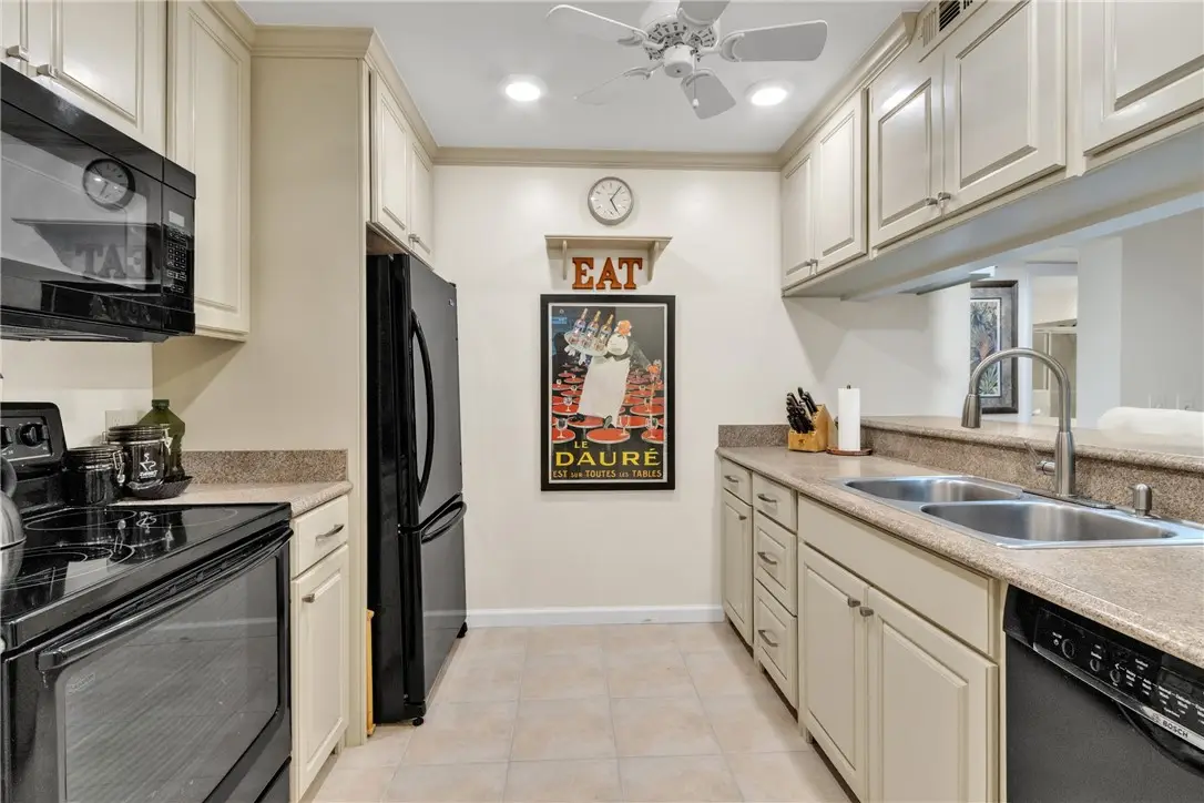 13 Plantation Drive #204, Vero Beach, FL 32966 - Image #1