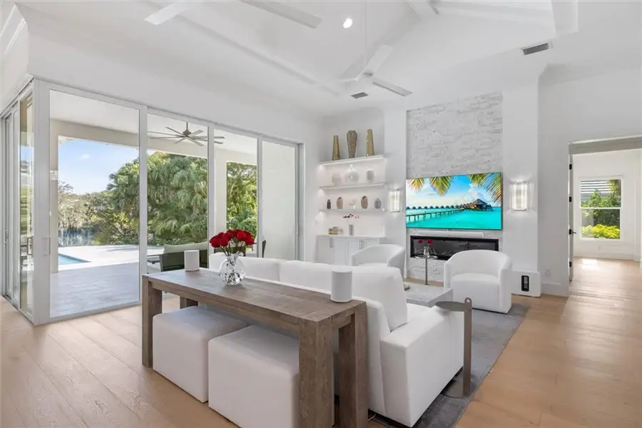 201 Shores Drive, Vero Beach, FL 32963 - Image #3