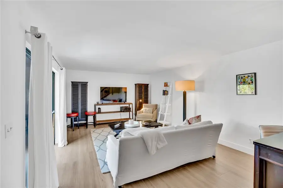 1166 6th Avenue #13B, Vero Beach, FL 32960 - Image #2