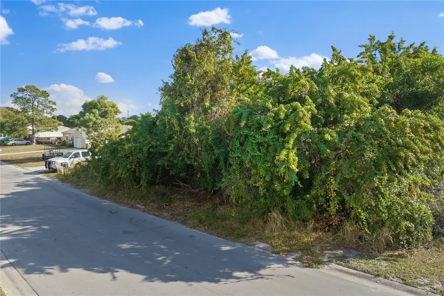 1091 24th Street Sw, Vero Beach, FL 32962 - #2