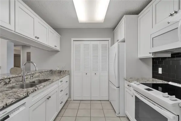 38 Plantation Drive #203, Vero Beach, FL 32966