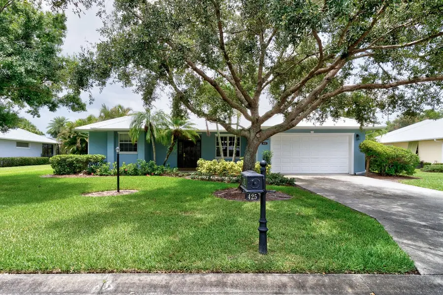 425 Greystone Court Sw, Vero Beach, FL 32968 - Image #2