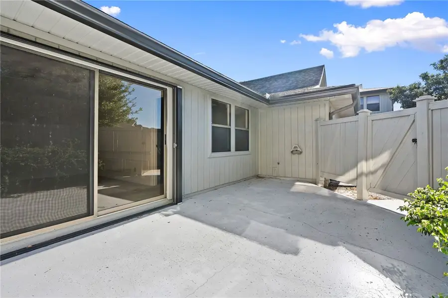 640 N Centre Court Sw #101, Vero Beach, FL 32962 - Image #3