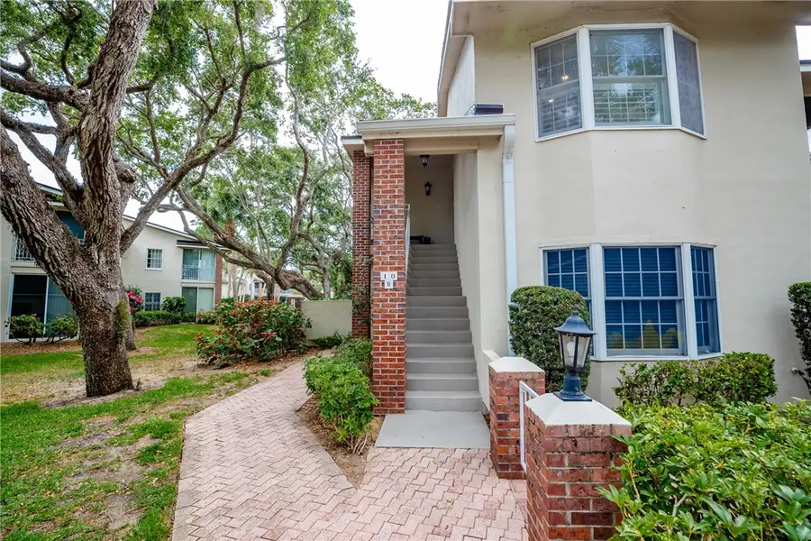 103 W Park Shores Circle #10W, Vero Beach, FL 32963 - Image #2