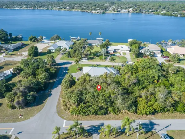 14425 78th Avenue, Sebastian, FL 32958