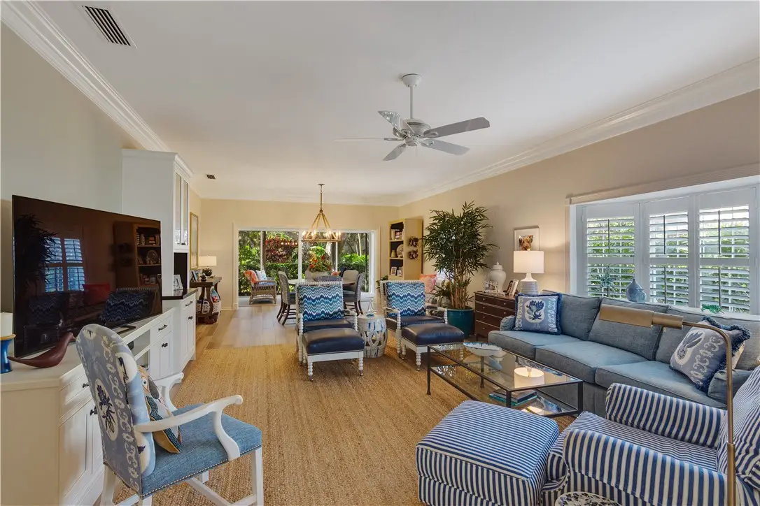 125 E E Park Shores Circle #21E, Vero Beach, FL 32963 - Image #1