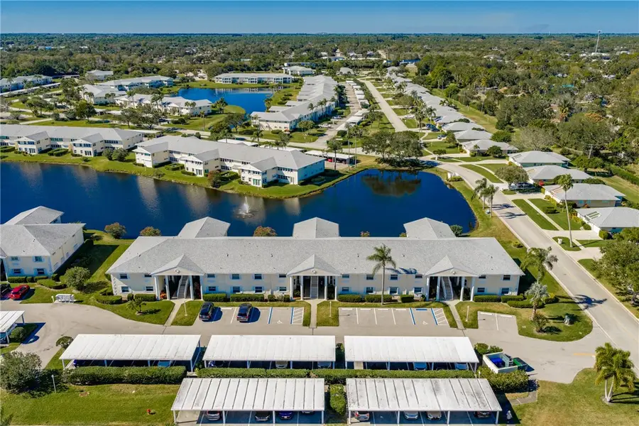 605 W Lake Jasmine Circle #204, Vero Beach, FL 32962 - Image #2