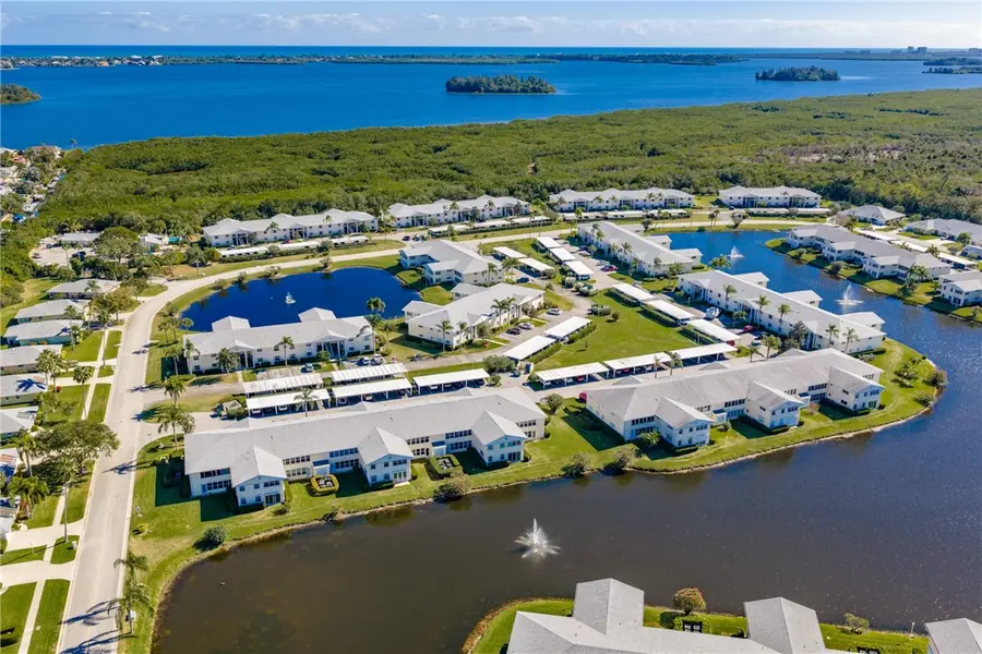 605 W Lake Jasmine Circle #204, Vero Beach, FL 32962 - Image #3