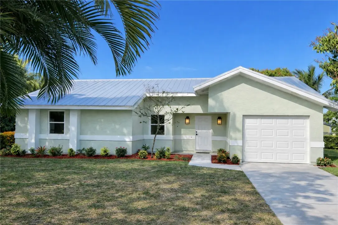 2395 8th Avenue Sw, Vero Beach, FL 32962 - Image #1