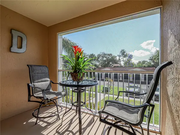 1570 S 42nd Circle #203, Vero Beach, FL 32967