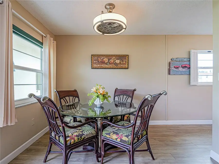 11 Vista Palm Lane #103, Vero Beach, FL 32962 - Image #3