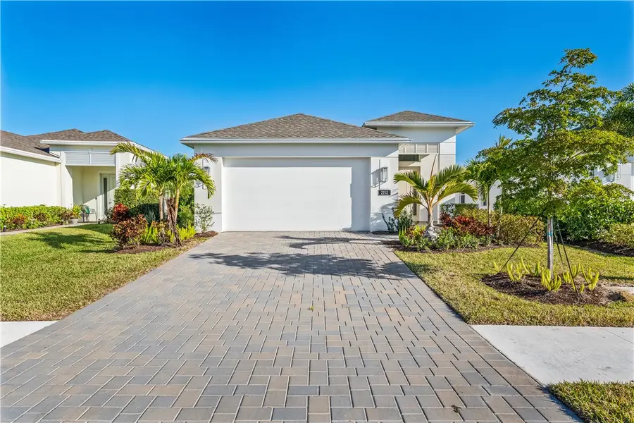 2152 Falls Manor, Vero Beach, FL 32967 - Image #2