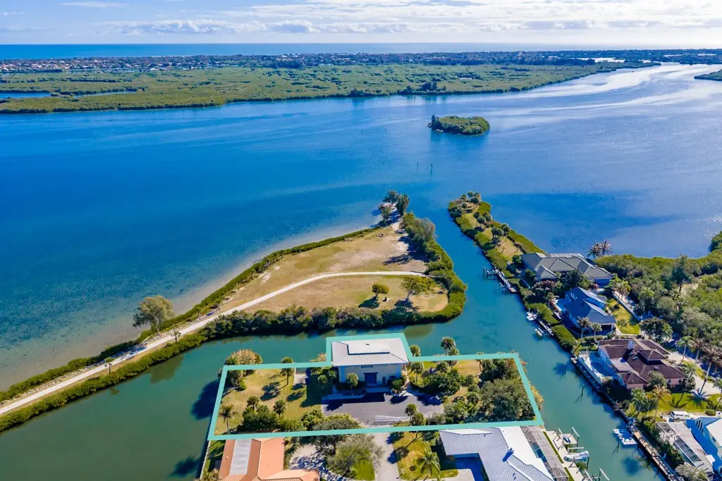 3520 Marthas Lane, Vero Beach, FL 32967 - Image #1