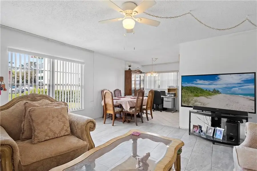 11 Vista Palm Lane #102, Vero Beach, FL 32962 - Image #3