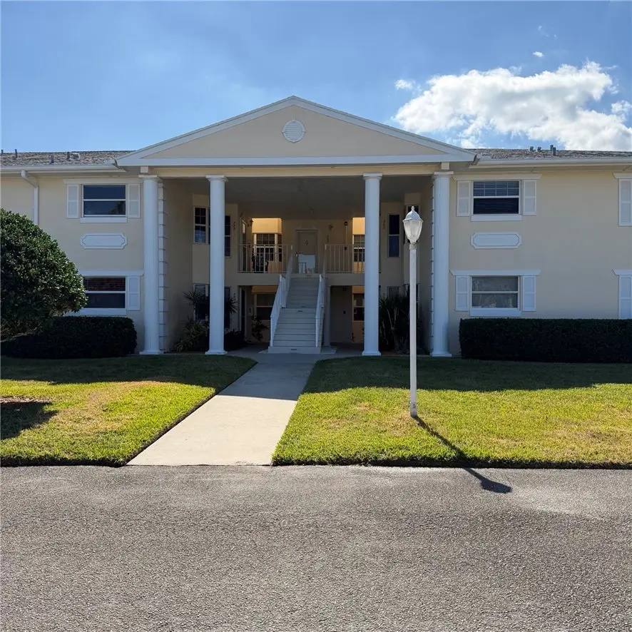 387 N Grove Isle Circle #387, Vero Beach, FL 32962 - Image #3