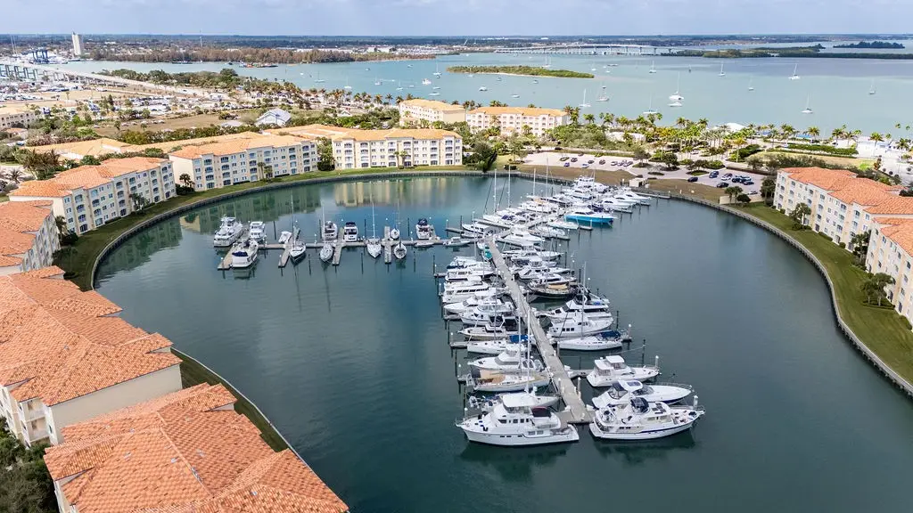 17 Harbour Isle Drive W #103, Fort Pierce, FL 34949 - #1