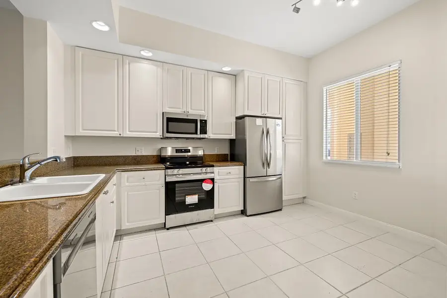 17 Harbour Isle Drive W #103, Fort Pierce, FL 34949 - #3