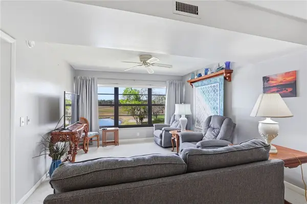 35 Plantation Drive #201, Vero Beach, FL 32966