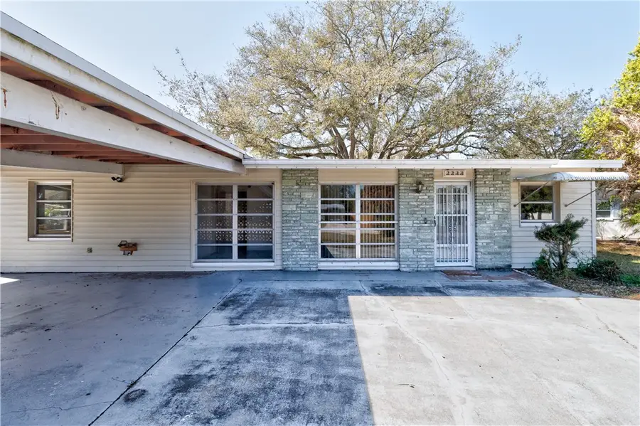 2233 2nd Street Sw, Vero Beach, FL 32962 - #3